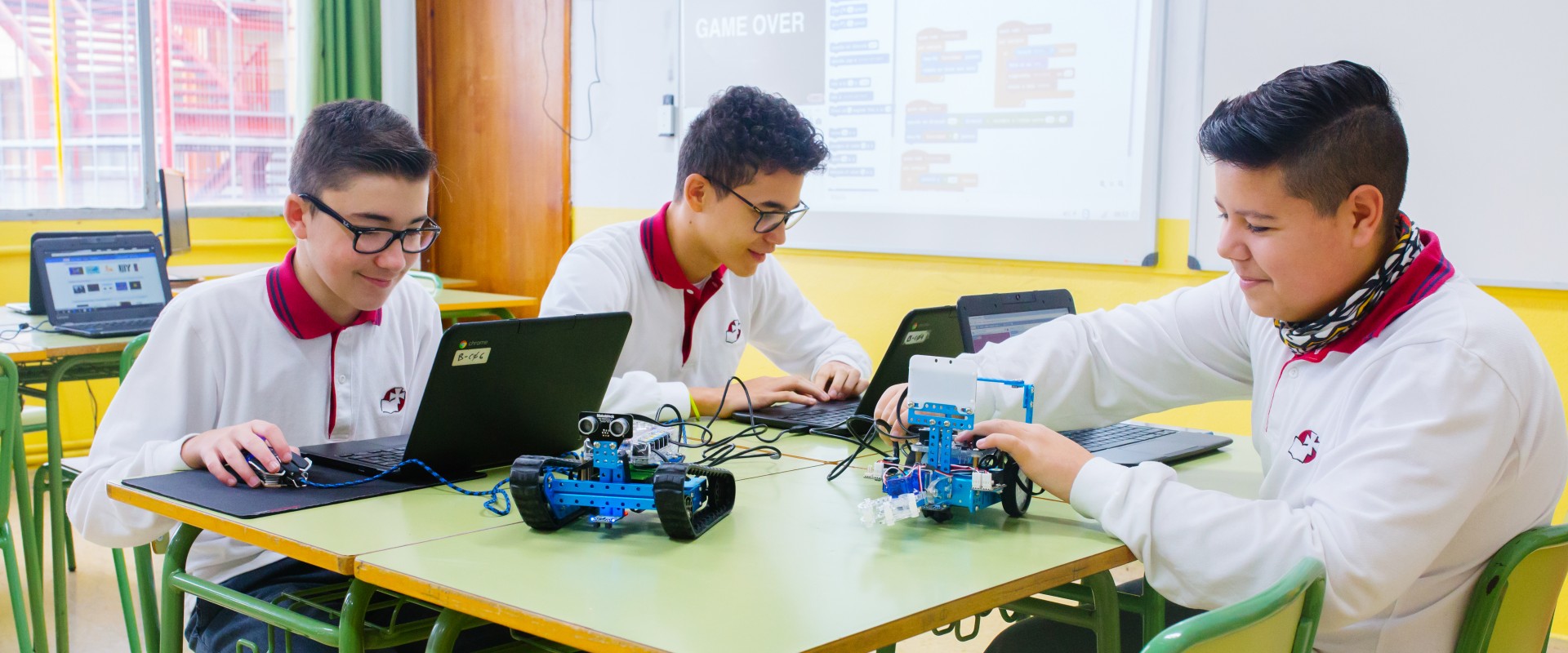 INICIACIÓ A LA ROBÒTICA